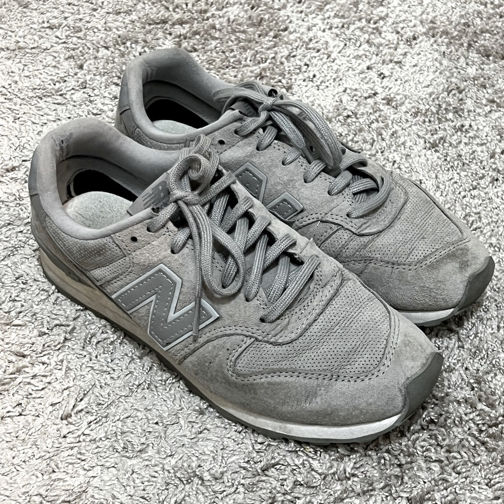New Balance 696 Sneakers